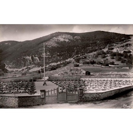 Carte postale ancienne du cimetière militaire de Vassieux-en-Vercors Drôme