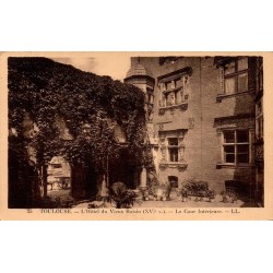 Carte postale ancienne de Toulouse, cour intérieure de l'Hôtel du Vieux Raisin.
