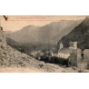 Carte postale ancienne de Saint-Béat, ruines du château et vallée vers Arlos.