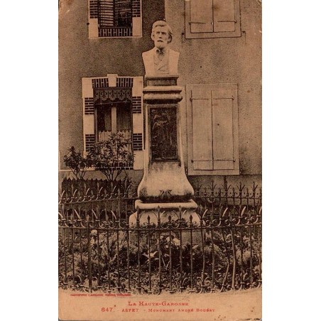 Carte postale ancienne d'Aspet, monument André Bouéry.