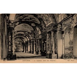 Carte postale ancienne de la Salle des Illustres au Capitole de Toulouse.