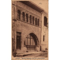 CLUNY - Maison Romane, Rue de la République