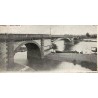 Carte postale ancienne du pont de l'Allier à Vichy avec vue panoramique sur la rivière et ses berges.