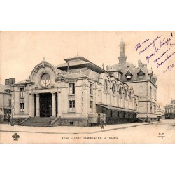 Carte postale ancienne du théâtre de Commentry avec façade monumentale et circulation postale de 1904.