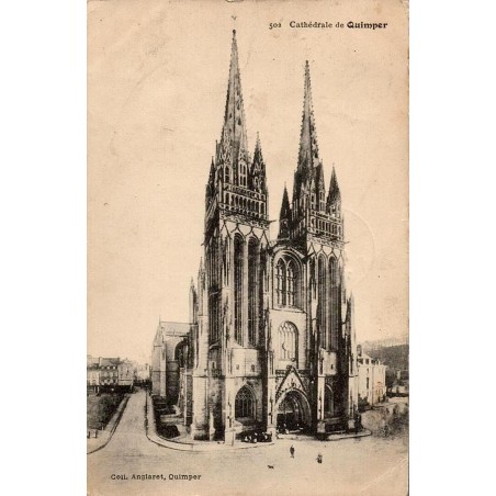 Carte postale ancienne Quimper cathédrale Saint-Corentin Finistère Bretagne