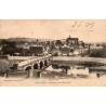 Carte postale ancienne montrant le panorama de la vieille ville de Montluçon et le château des ducs de Bourbon.