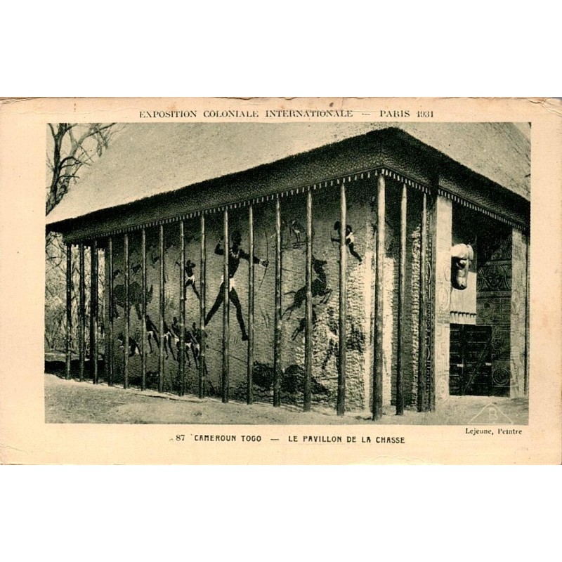 CPA de l'Exposition Coloniale Internationale de Paris 1931 représentant le Pavillon de la Chasse du Cameroun et du Togo.