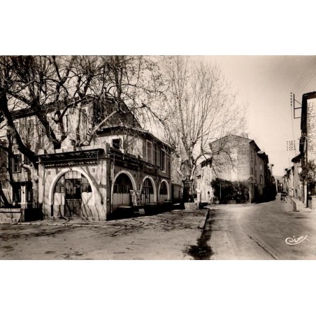 LA ROQUEBRUSSANNE (VAR) - 1- L'Hôtel e la Loube et la Grand' Rue
