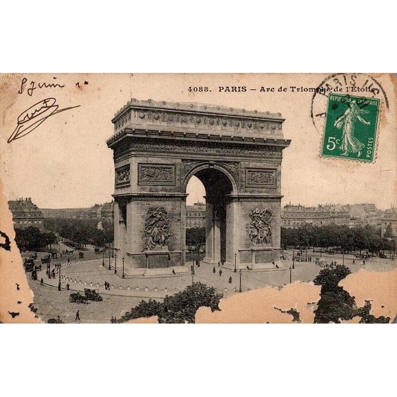 Carte postale ancienne de l'Arc de Triomphe de l'Étoile à Paris avec timbre Semeuse de 5 centimes