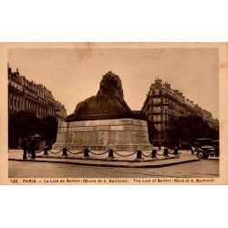 Carte postale ancienne du Lion de Belfort de Bartholdi place Denfert-Rochereau à Paris