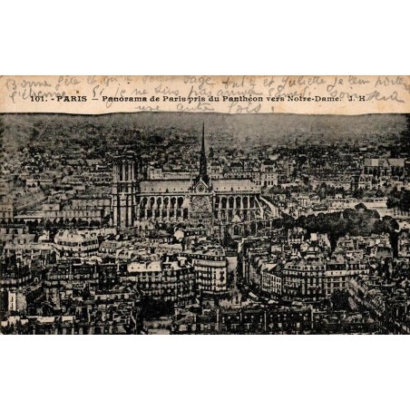 Carte postale ancienne panorama de Paris depuis le Panthéon avec vue sur Notre-Dame.
