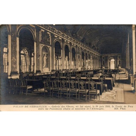 CPA Versailles Galerie des Glaces Traité de Versailles 1919