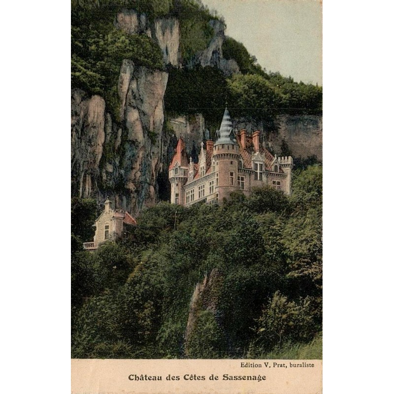 Carte postale ancienne du château des Côtes de Sassenage au pied des falaises du Vercors.