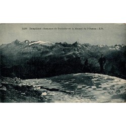 Carte postale ancienne du sommet du Taillefer avec vue sur le massif de l'Oisans et des alpinistes.
