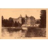 Carte postale ancienne du château de Vizille en Isère avec vue sur le parc et le plan d'eau.
