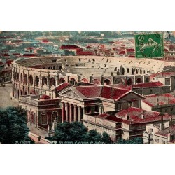 Carte postale ancienne Nîmes Arènes et Palais de Justice – Patrimoine