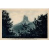 Carte postale ancienne du Mont Aiguille vu depuis les environs de Monestier-de-Clermont en Isère