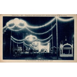 Carte postale ancienne de l'Exposition de Grenoble 1925 montrant les illuminations de la Grande Allée de nuit