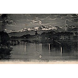 Carte postale ancienne de Grenoble montrant une vue de nuit sur l'Isère avec les Alpes en arrière-plan