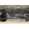 Carte postale ancienne de Grenoble avec le pont de la Porte de France et la chaîne des Alpes enneigées